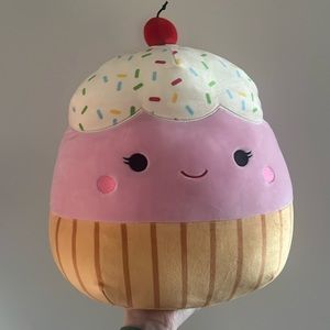like new cupcake squishmallow 12”